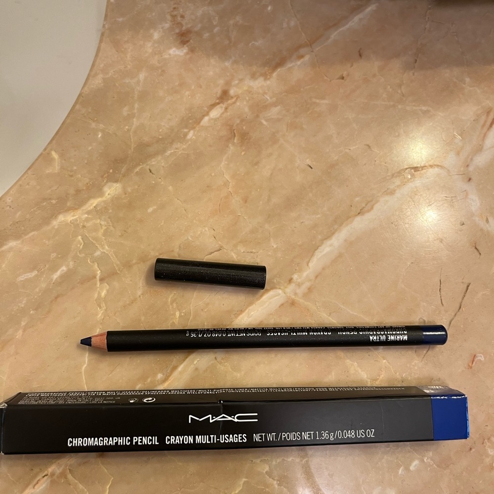 Mac eye liner blue,chromagraphic crayon. Brand new